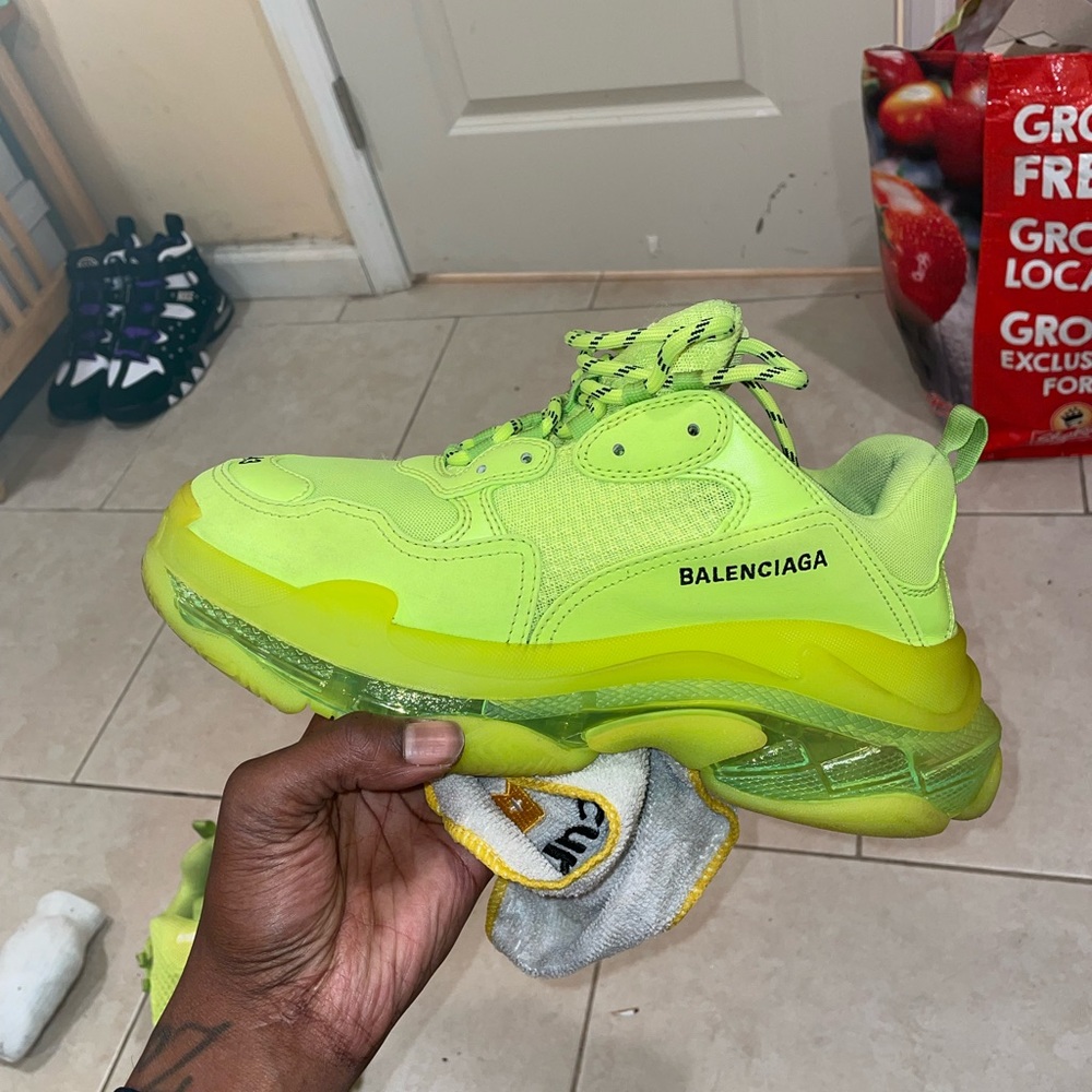 Balenciagas triple S